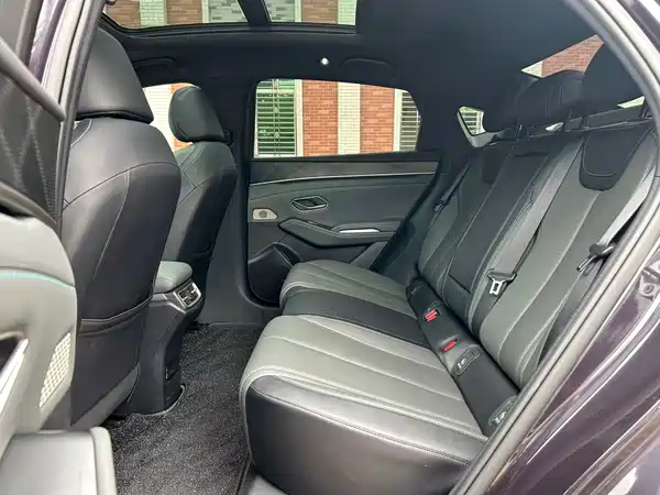 BYD Qin L 2024
