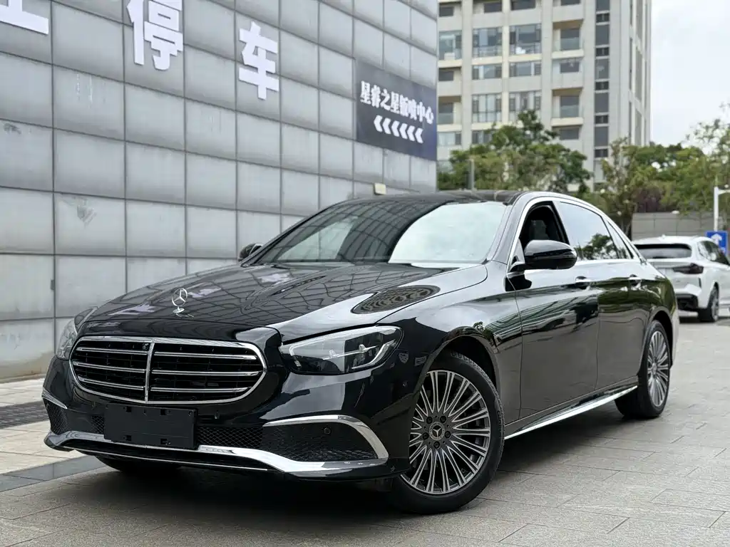 Mercedes-Benz E-Class 2021