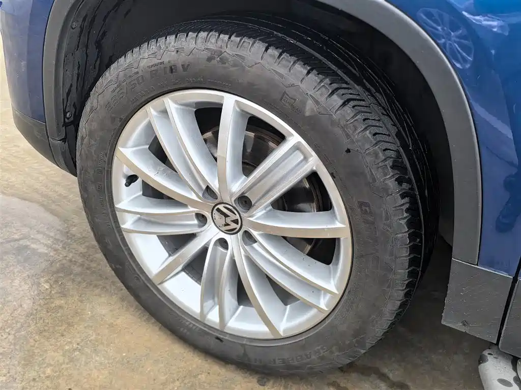 Volkswagen Tiguan 2014