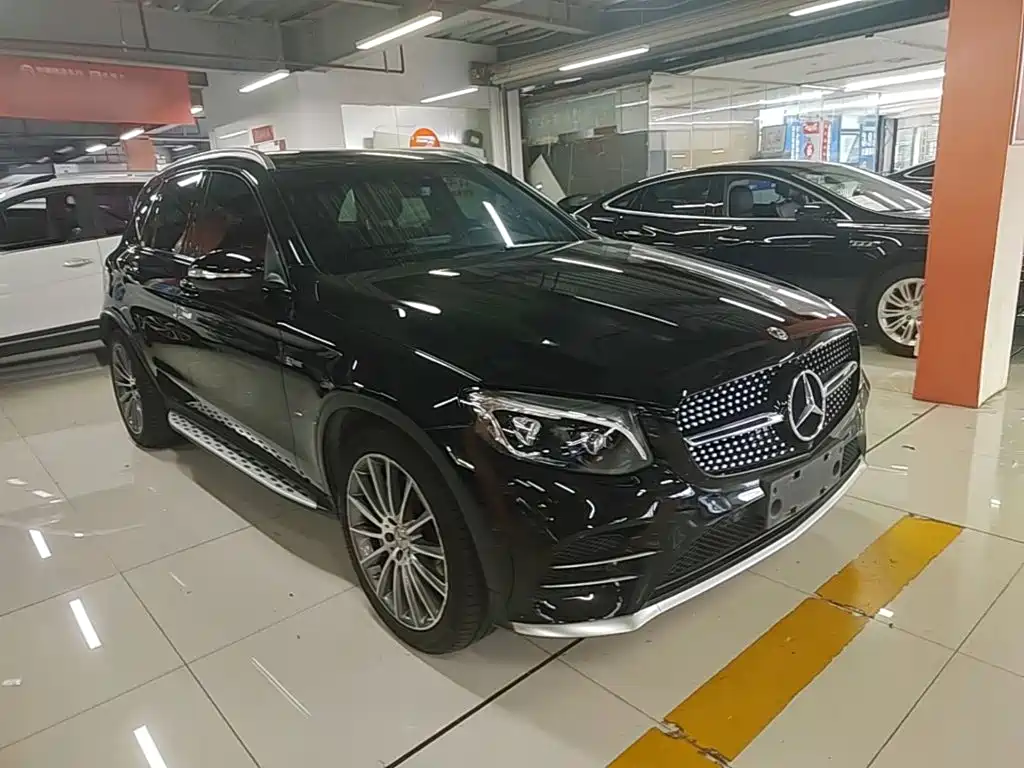 Mercedes-Benz GLC AMG 2018 — фото 4