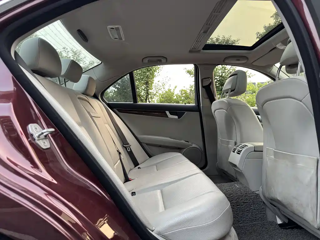 Mercedes-Benz C-Class 2013 — фото 11