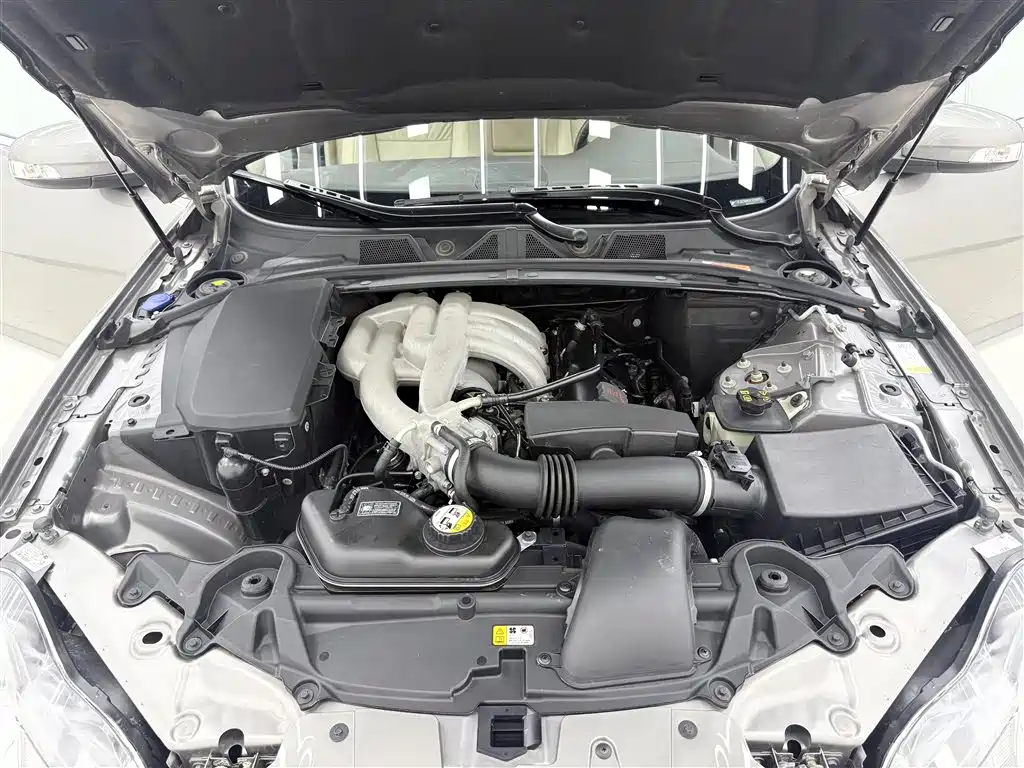 Jaguar XF 2008 — фото 19