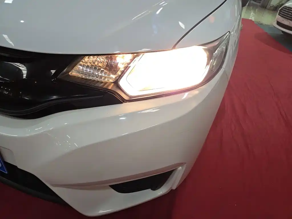 Honda Fit 2016 — фото 24
