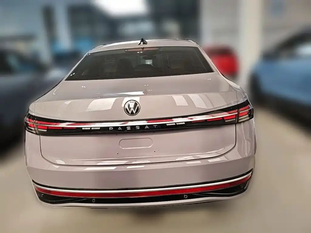 Volkswagen Passat 2024 — фото 10