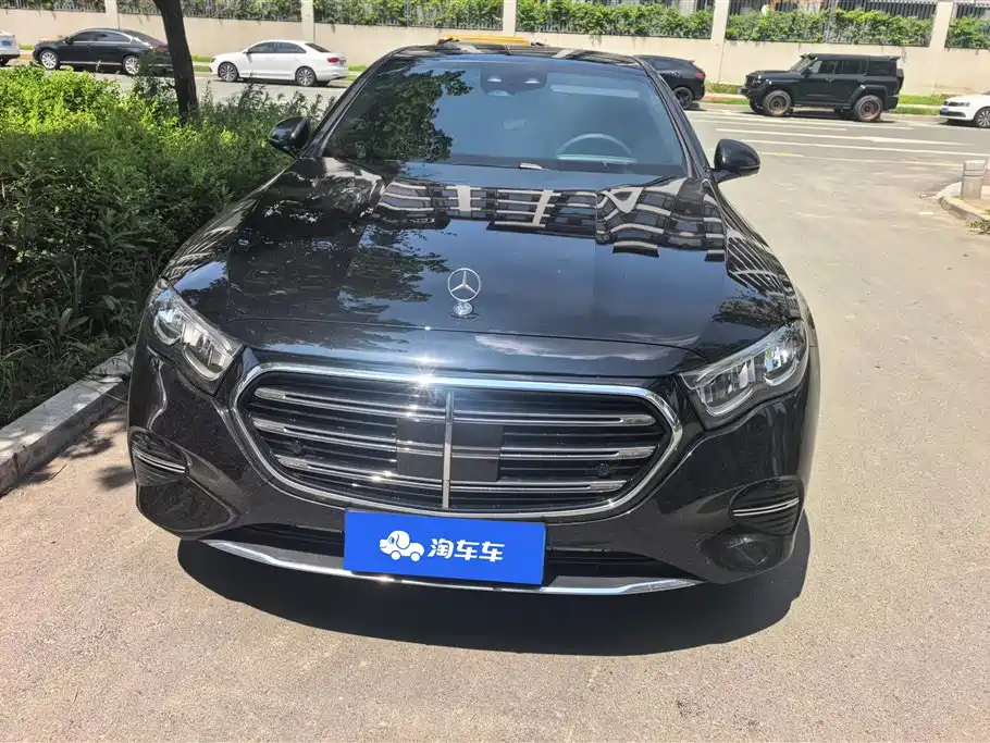 Mercedes-Benz E-Class 2025