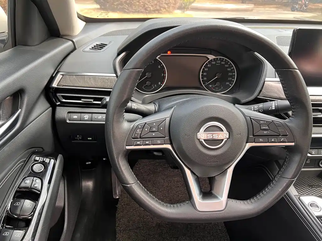 Nissan Teana 2023 — фото 10