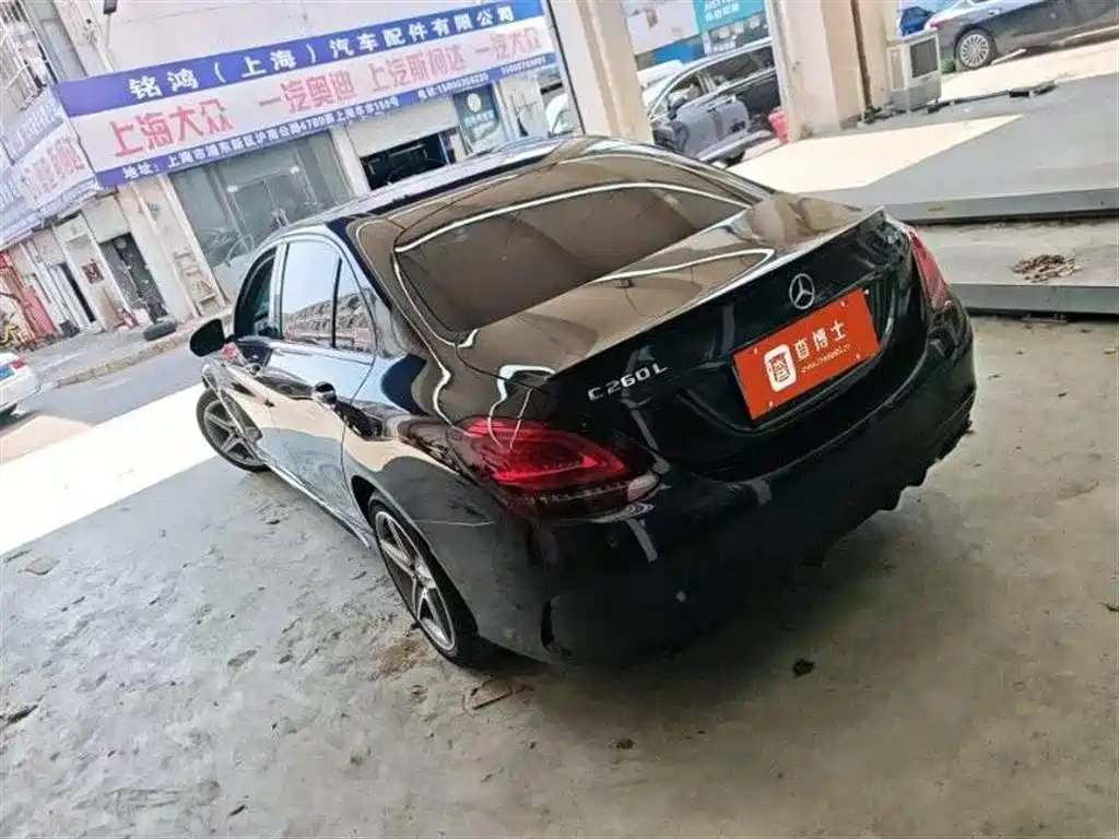 Mercedes-Benz C-Class 2019