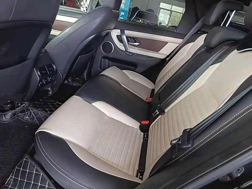 Land Rover Discovery Sport 2021 — фото 13