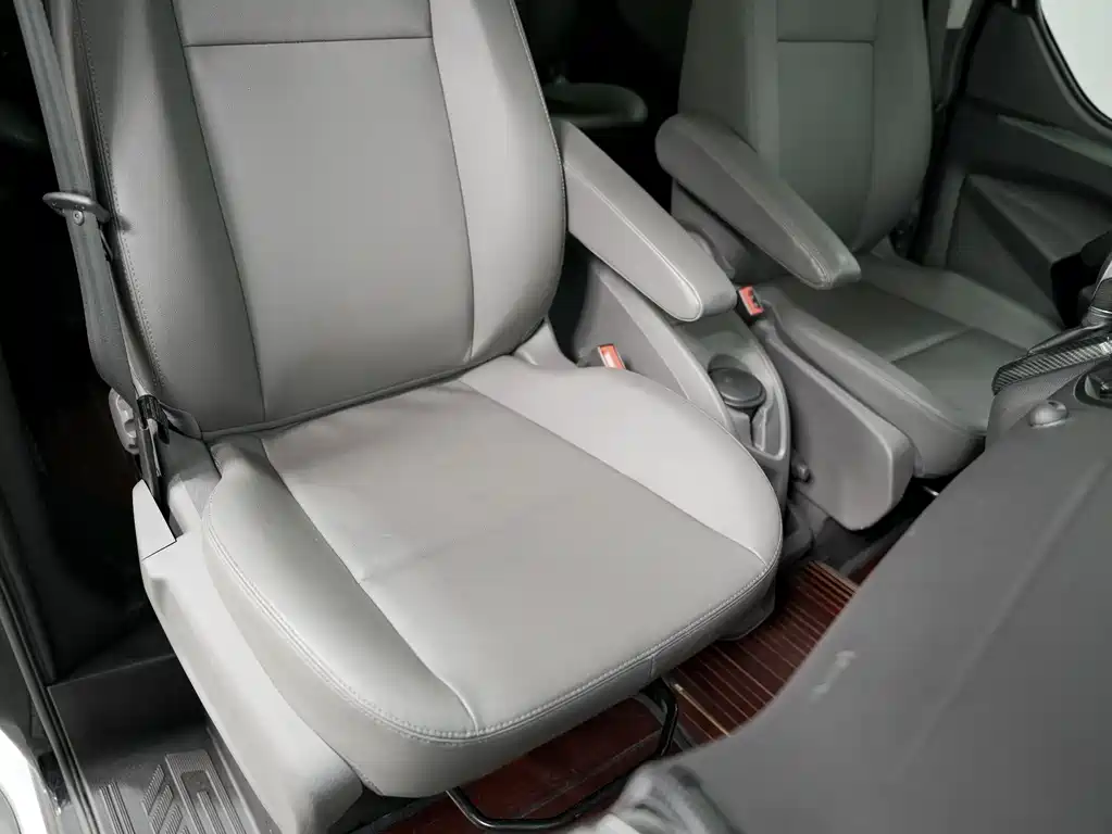 Ford Tourneo 2021 — фото 12