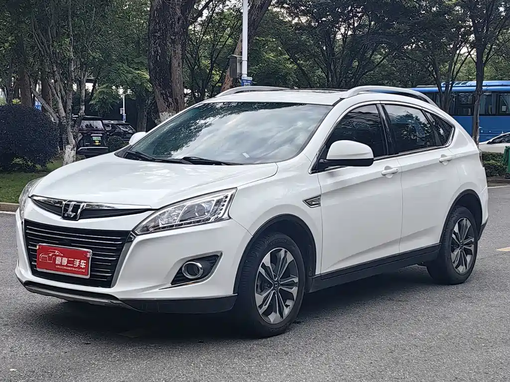 Luxgen U6 2016