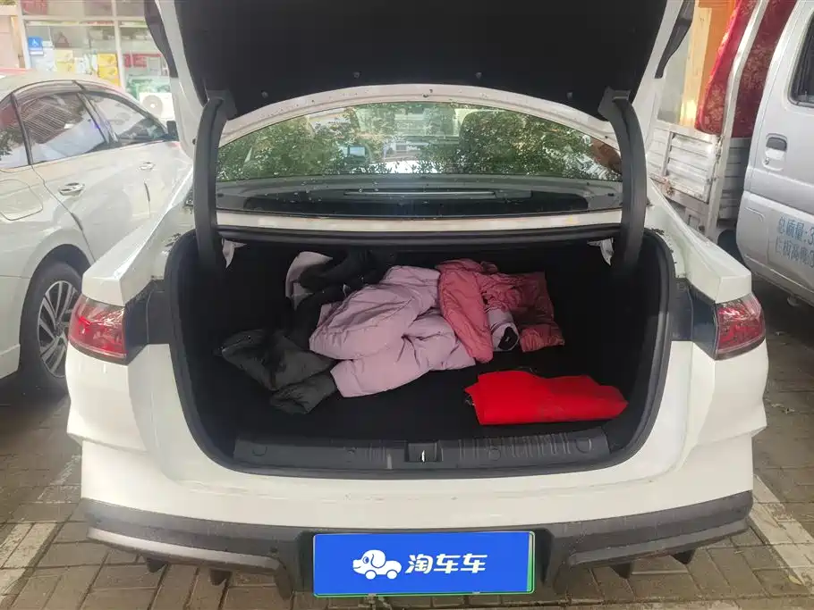 BYD Qin L 2024 — фото 4