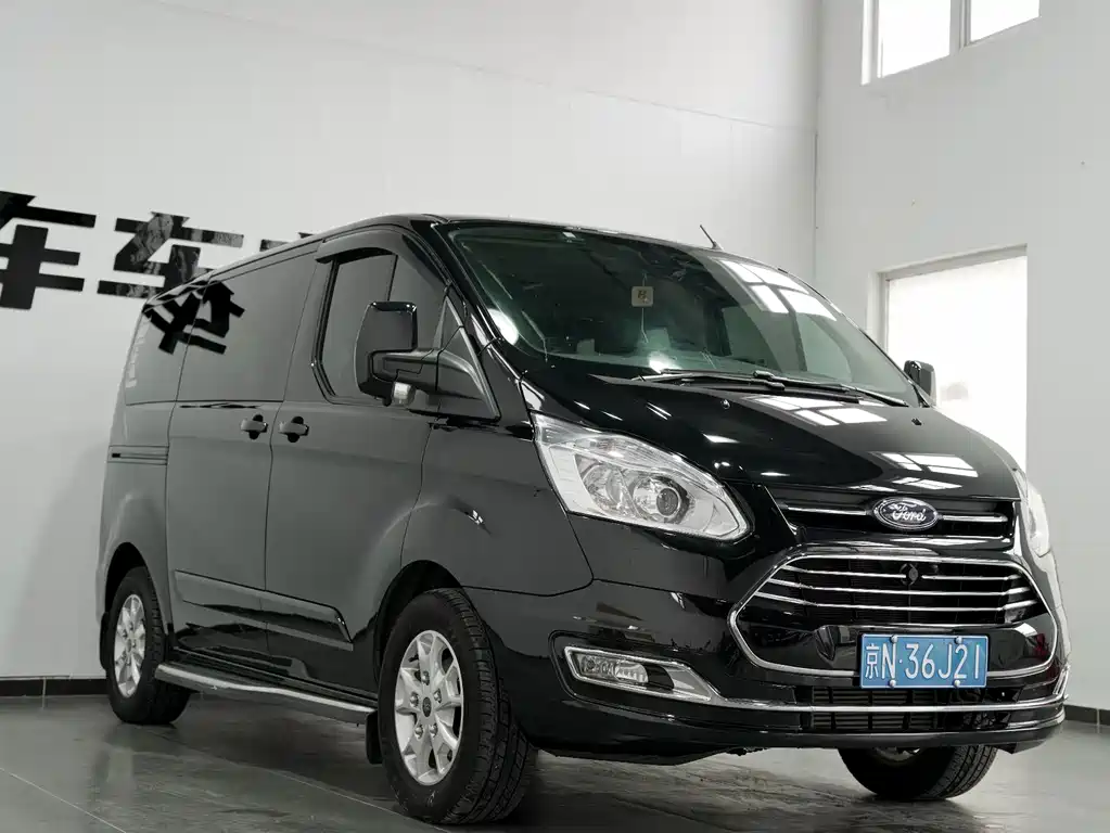 Ford Tourneo 2021 — фото 2