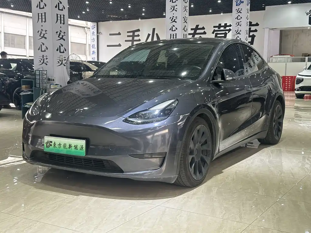 Tesla Model Y 2023 — фото 1