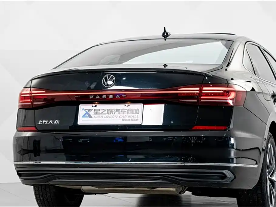 Volkswagen Passat 2025 — фото 7