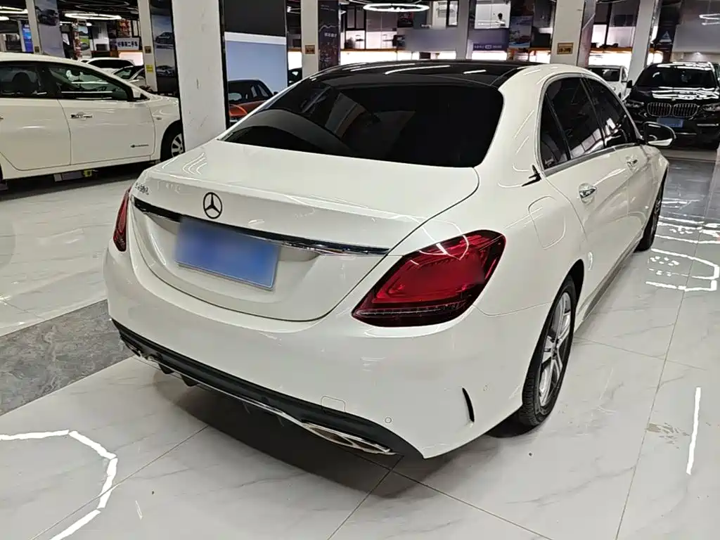 Mercedes-Benz C-Class 2020