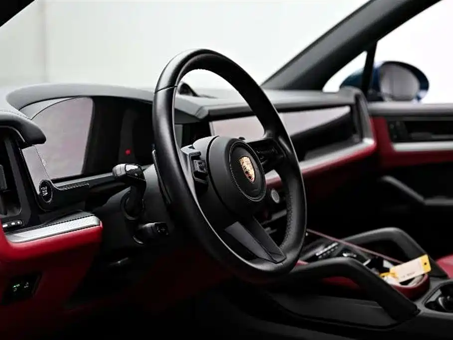 Porsche Cayenne 2024 — фото 8