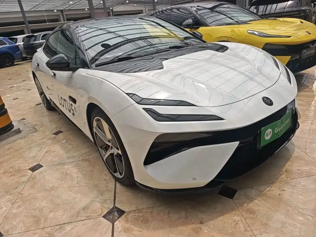 Lotus EMEYA 2025