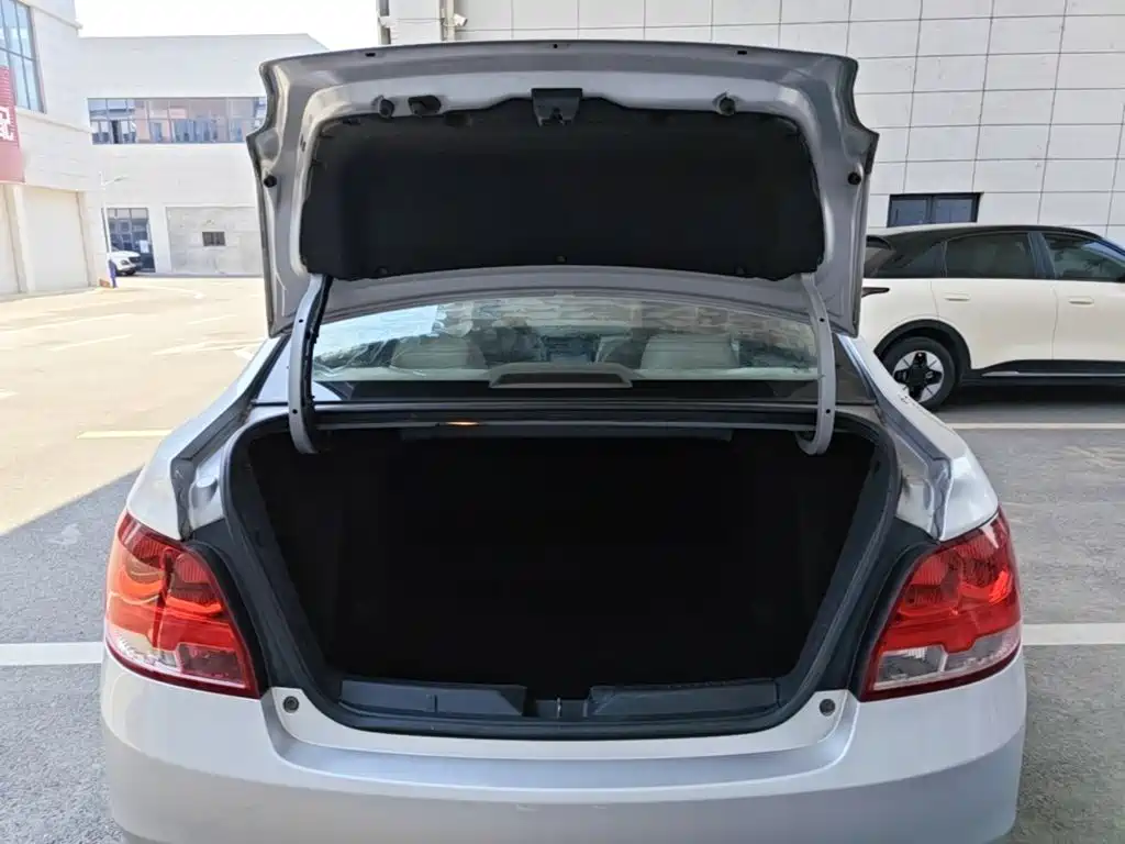Chevrolet Sail 2015 — фото 19