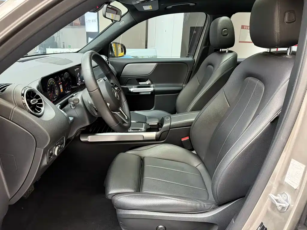 Mercedes-Benz GLB 2022