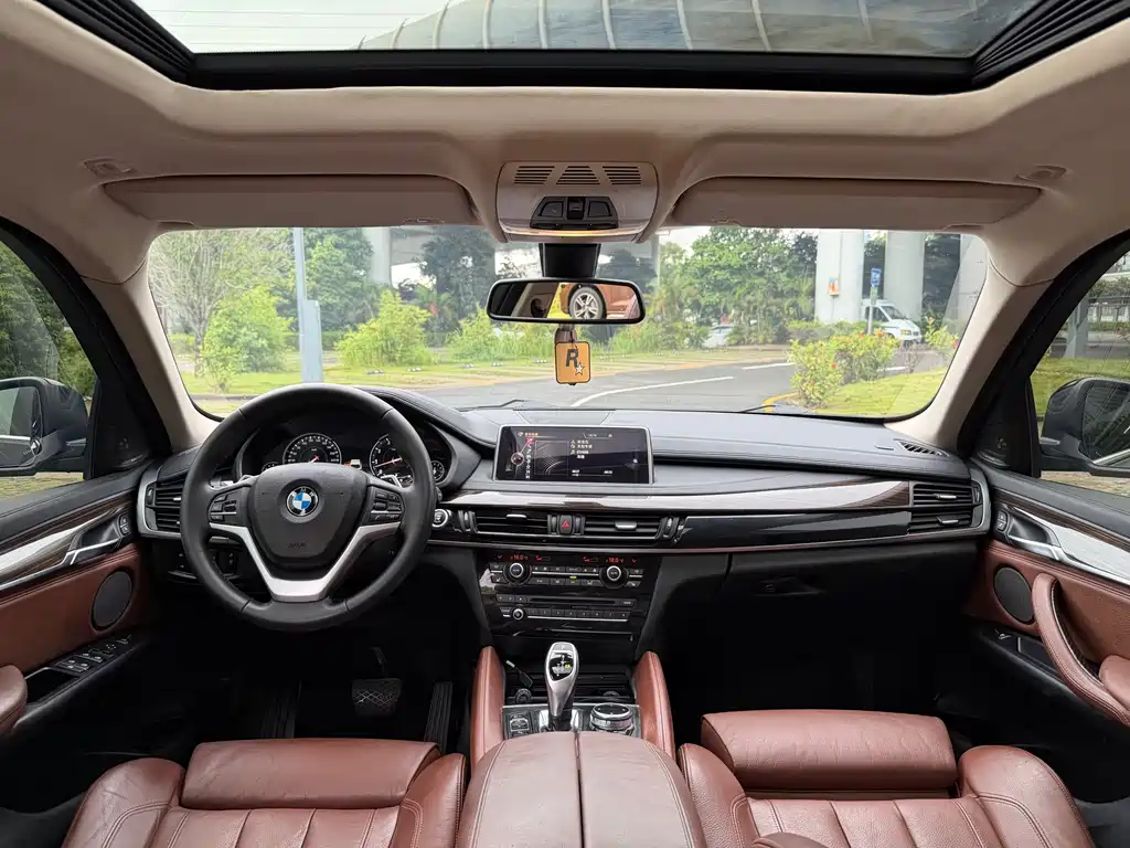BMW X6 2015 — фото 10
