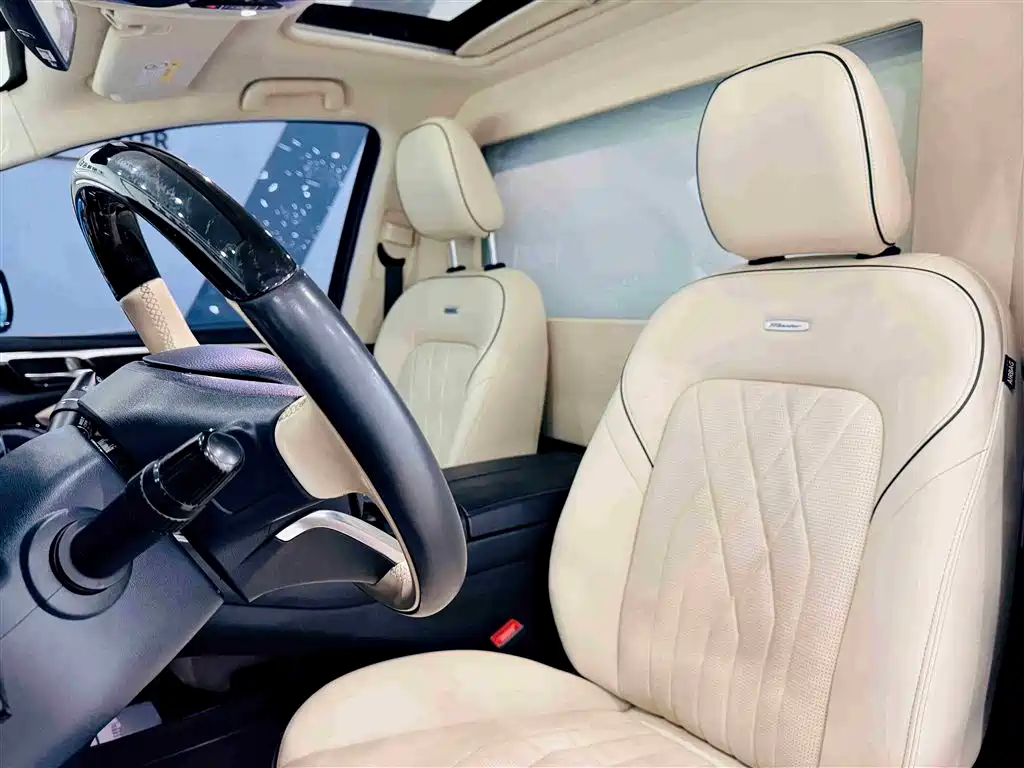 GAC Motor Trumpchi M8 2022 — фото 9