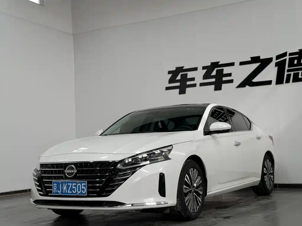 Nissan Teana 2024 — фото 1