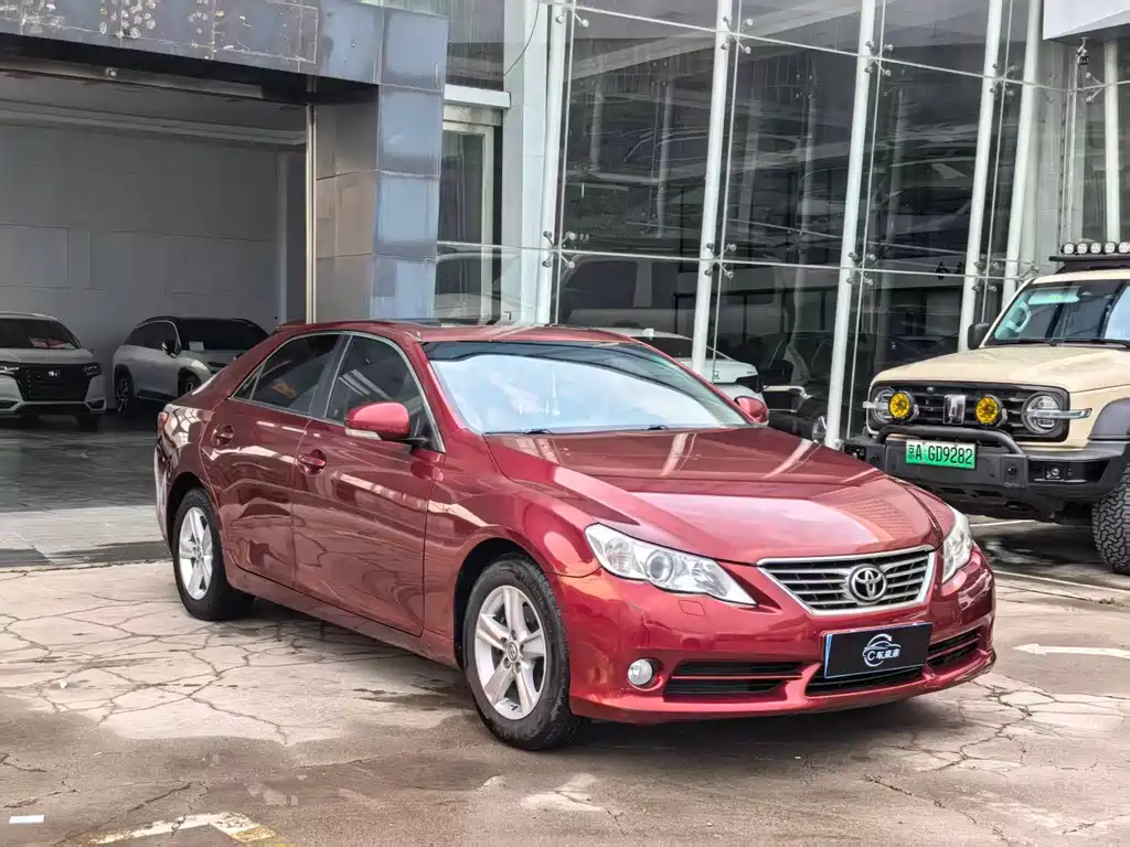Toyota Reiz 2013
