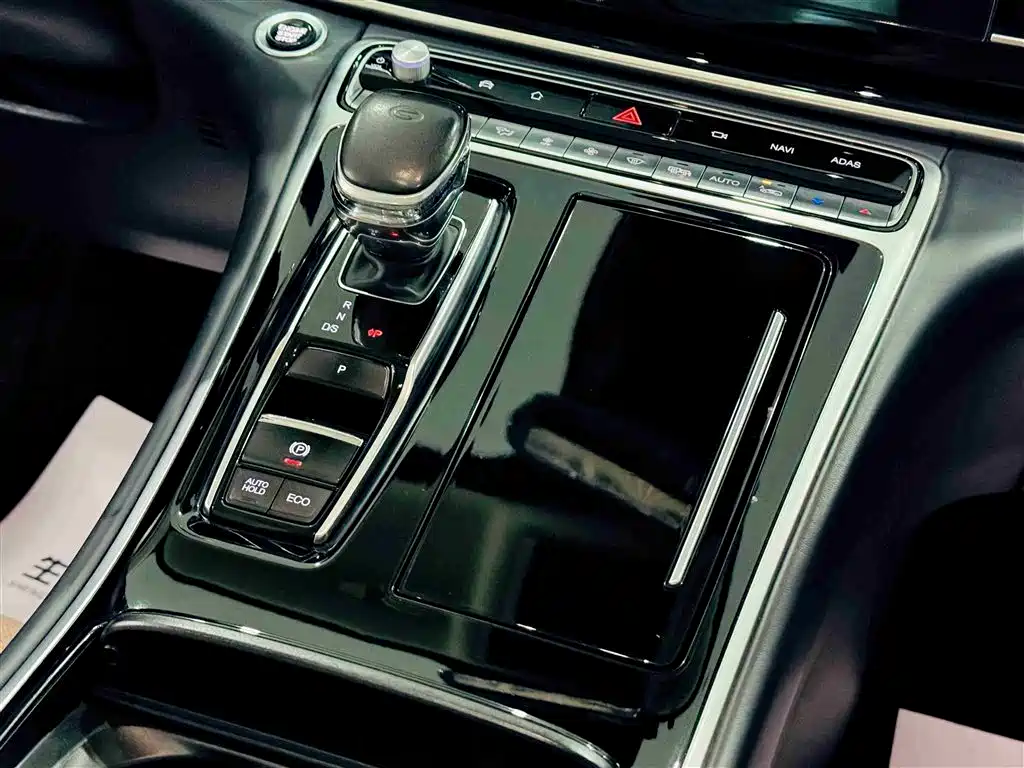 GAC Motor Trumpchi M8 2022 — фото 17