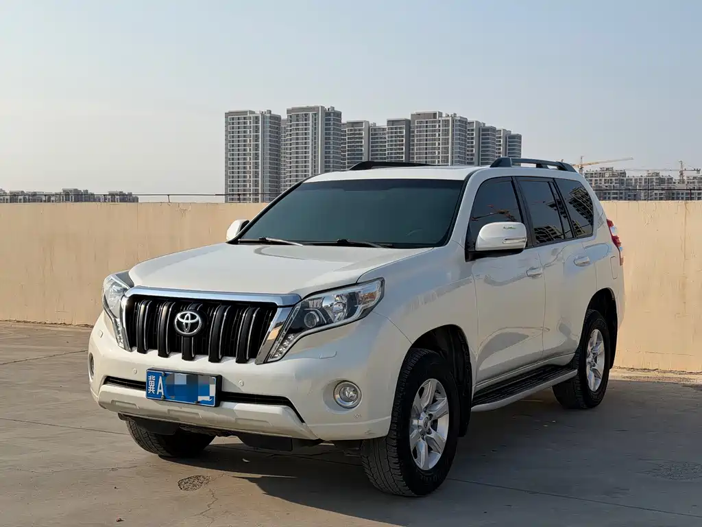 Toyota Prado 2016 — фото 1