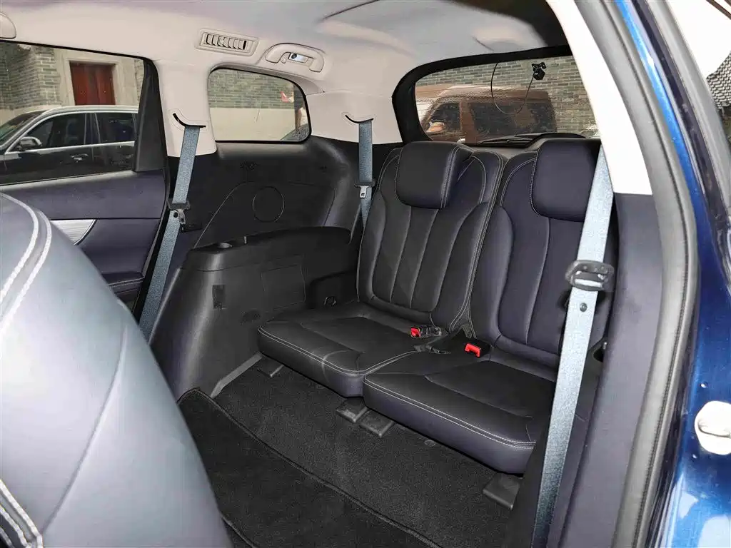 BYD MAX New Energy 2019 — фото 14
