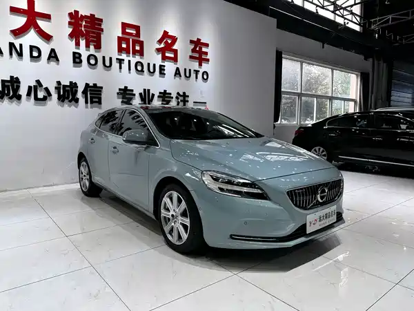Volvo V40 2017