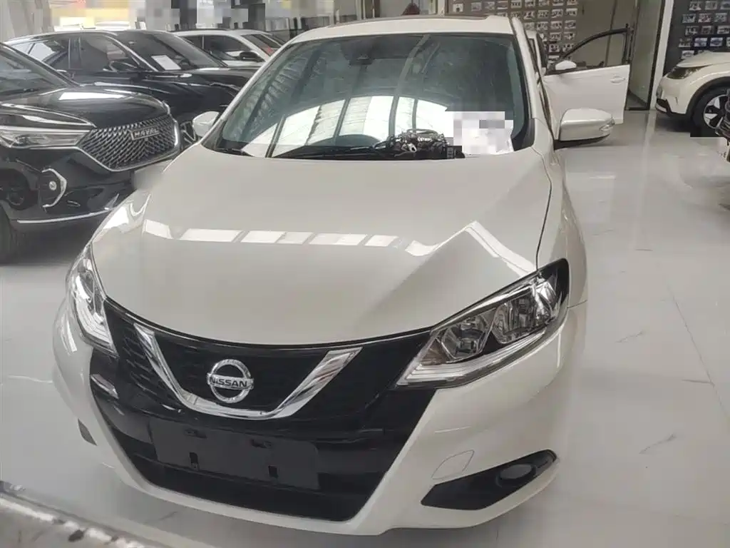 Nissan Tiida 2018 — фото 3