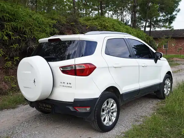 Ford EcoSport 2015