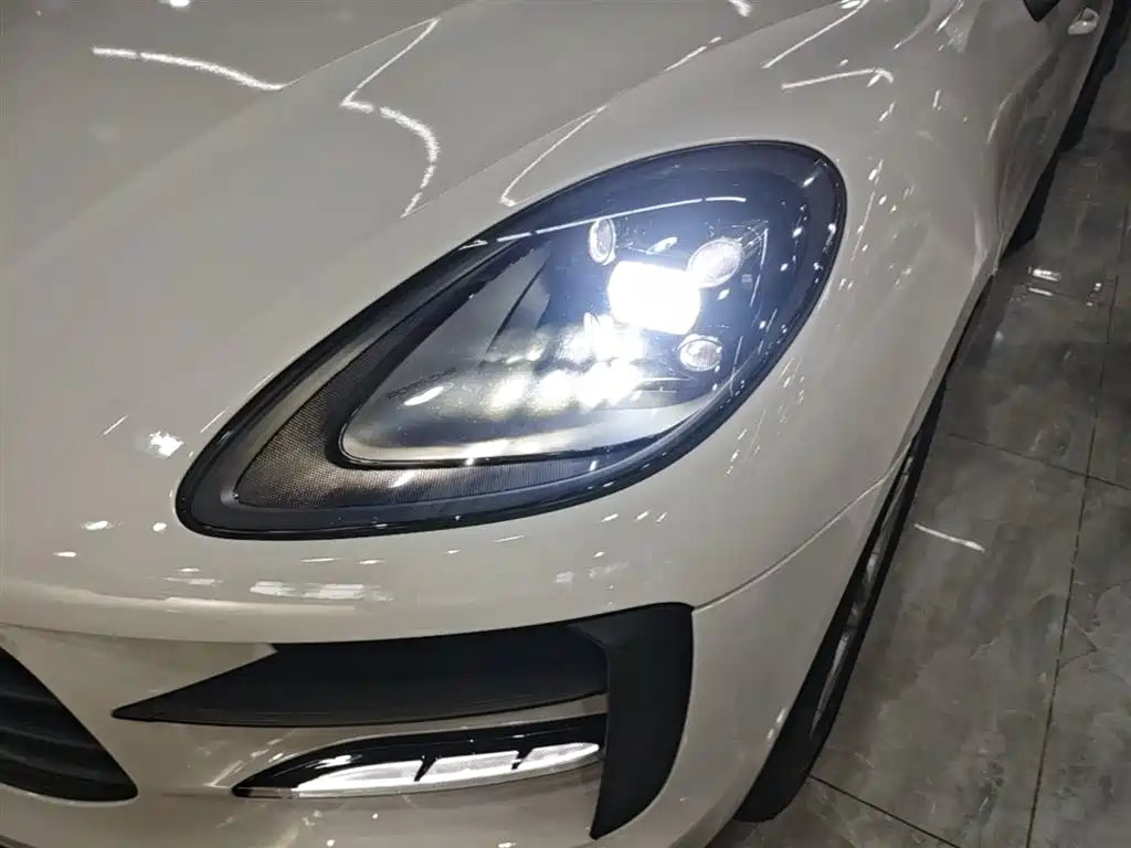 Porsche Macan 2021 — фото 24