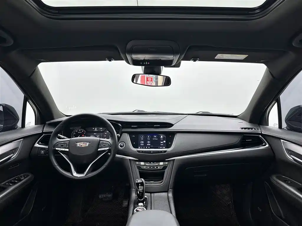 Cadillac XT6 2020 — фото 9
