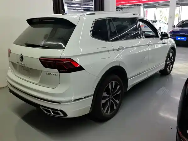 Volkswagen Tiguan L 2024