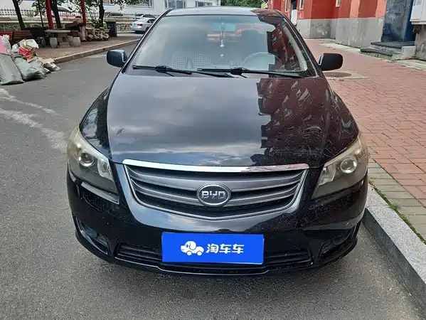 BYD L3 2015