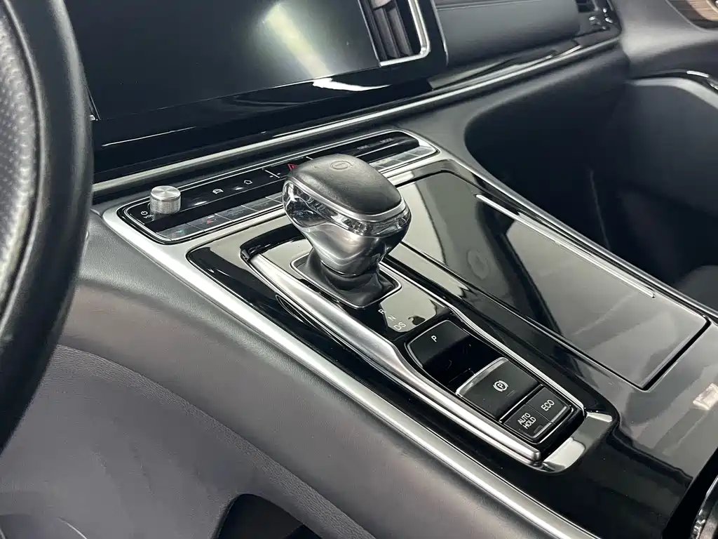 GAC Motor Trumpchi M8 2020 — фото 15