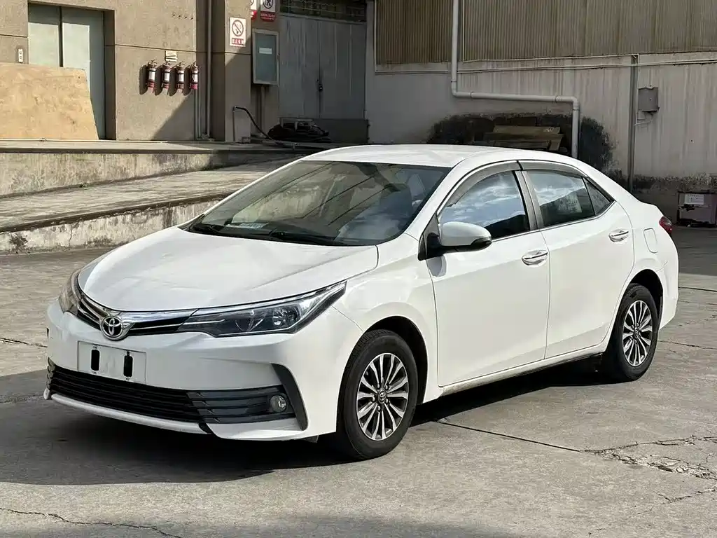 Toyota Corolla 2019 — фото 3