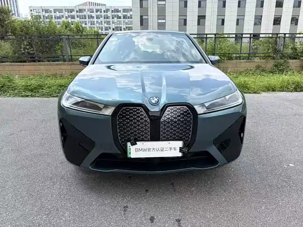 BMW iX 2024