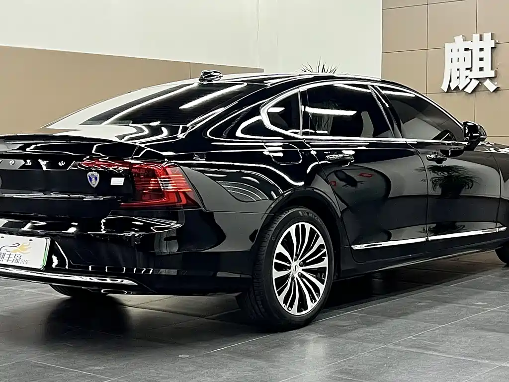 Volvo S90 PHEV 2024 — фото 15