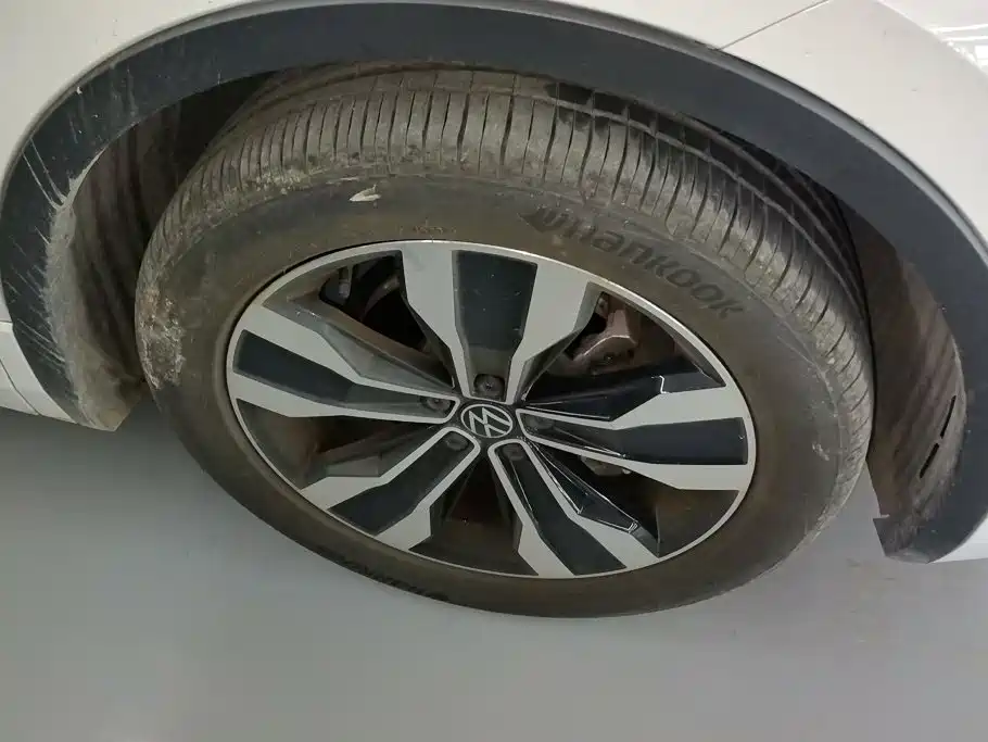Volkswagen Tiguan L 2024