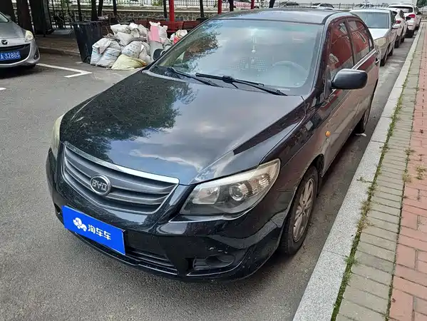 BYD L3 2015