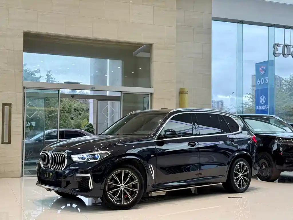 BMW X5 2022 — фото 1