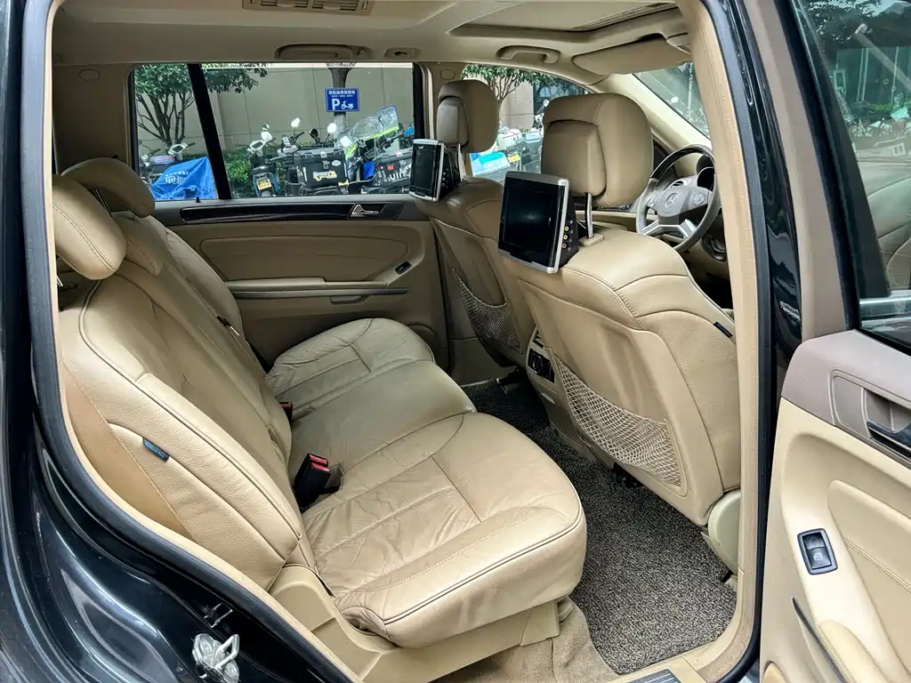 Mercedes-Benz GL-Class 2010 — фото 14