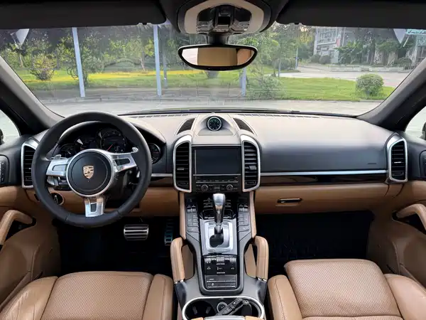 Porsche Cayenne 2014