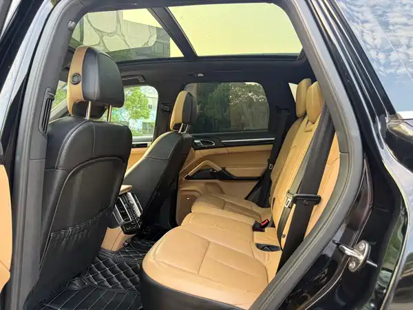 Porsche Cayenne 2014