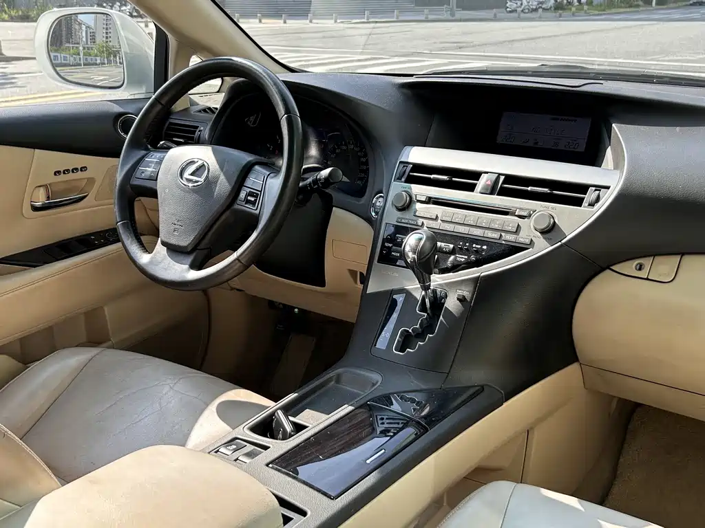 Lexus RX Classic 2011 — фото 11