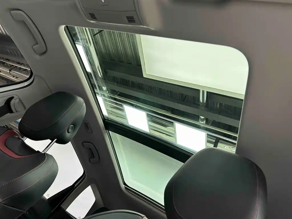 Skoda Karoq 2023 — фото 9
