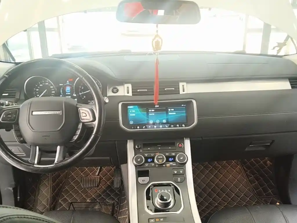 Land Rover Range Rover Evoque 2018 — фото 10